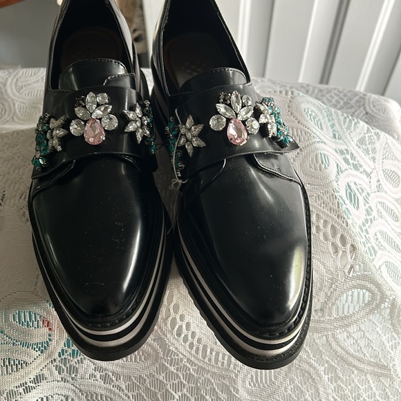 Zara Platform jeweled Embellished Derby Shoes. - Picture 5 of 8